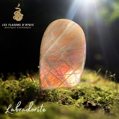 Forme libre labradorite grise-rose 0.240g