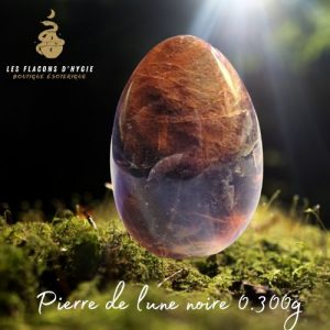 Forme libre pierre de lune noire 0.300g