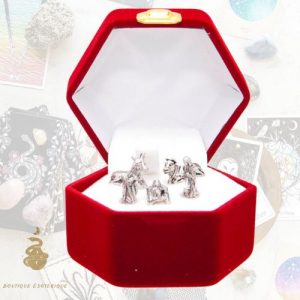 Nativité sujet 1.5 cm dans coffret velours coffret