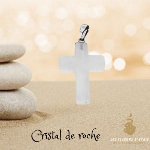 Pendentif cristal de roche croix