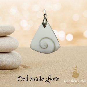 Pendentif oeil de sainte lucie triangle