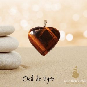Pendentif oeil de tigre coeur