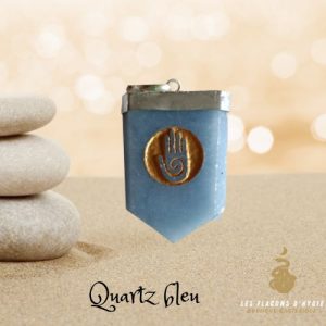 Pendentif quartz bleu fanion main hopi
