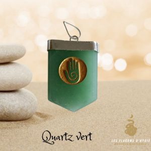 Pendentif quartz vert fanion main hopi