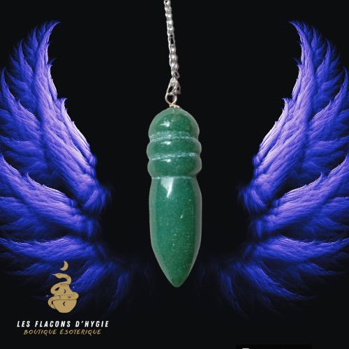 Pendule egyptien quartz vert