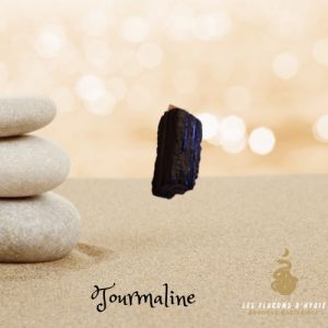 Pendentif tourmaline noire brute