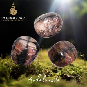 Pierre roulee andalousite